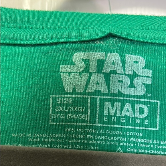 Star Wars Green Holiday Short Sleeve Tee - Picture 2 of 5